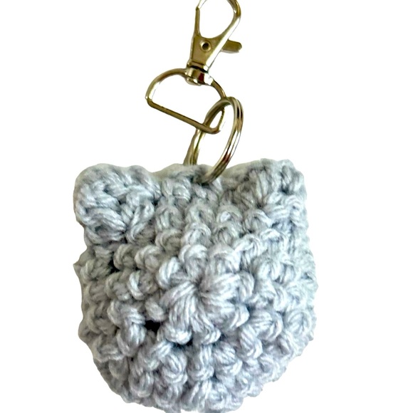 Hand Crafted Colorful Gray Cat Keychain Backpack Amigurumi Crochet Accessory - Picture 5 of 6